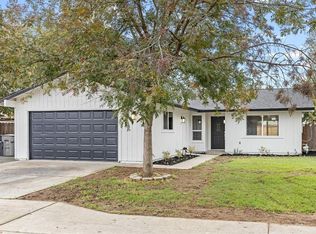1478 Ashcroft Ave, Clovis, CA 93611