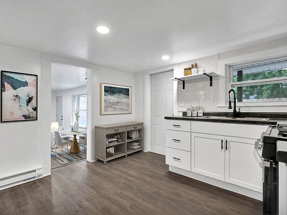 4th image of 1429 1/2 Knollwood Ave