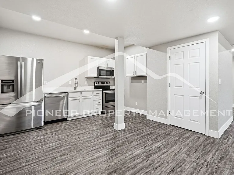 19813 E 60th Pl — Photo 22