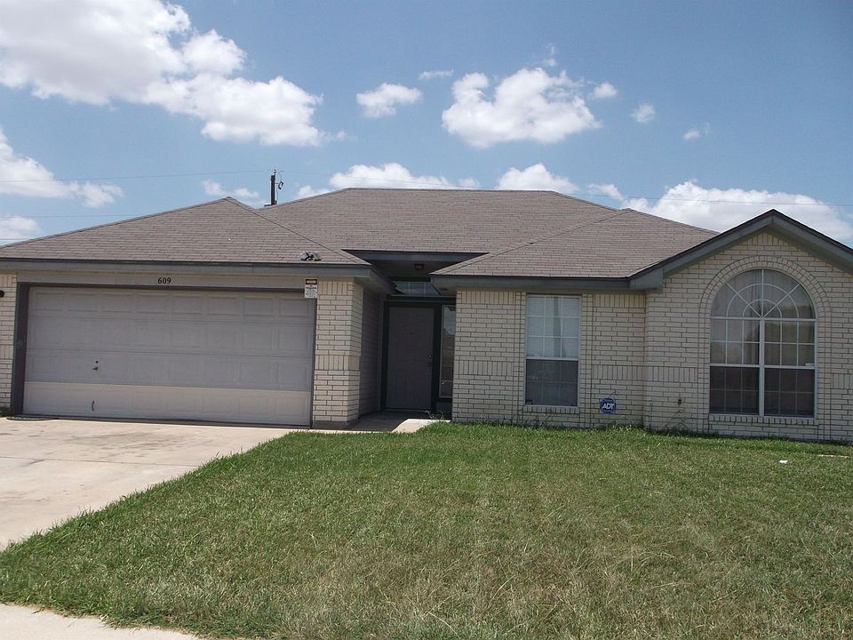 1st image of 609 Lisa Ln