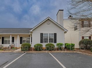 15 Hayfield Ln, Greer, SC 29650