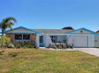 10320 Amadeus Dr, Port Richey, FL 34668