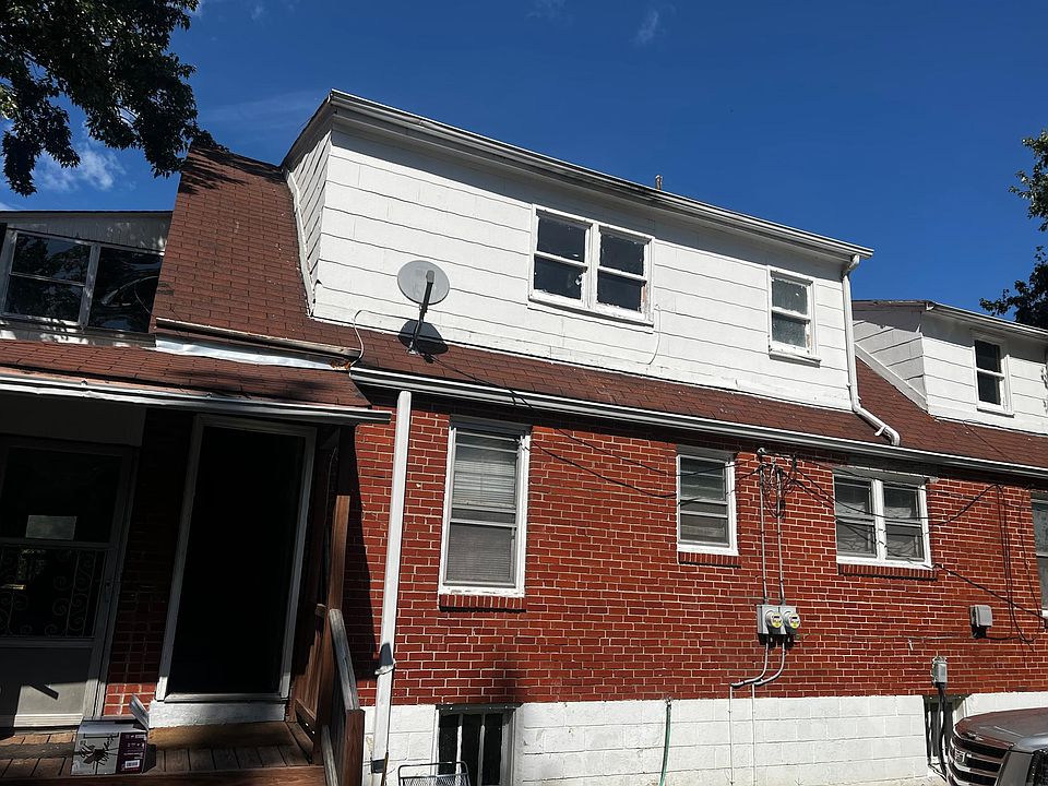 Outside, Parking and patio