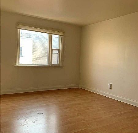 4th image of 7 Valerie Rd #2