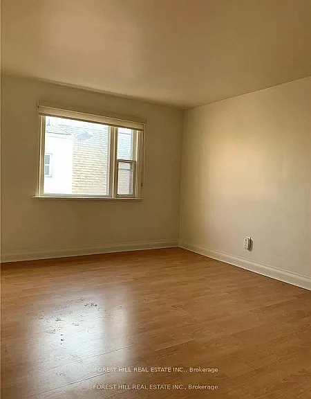 7 Valerie Rd #2 — Photo 4