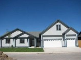 1486 Cardiff Dr, Gardnerville, NV 89410