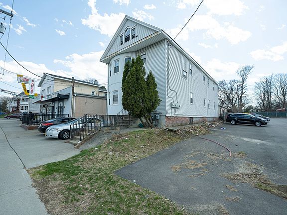 5th image of 718 Central Ave