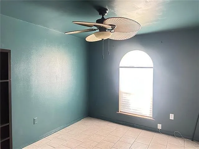 5112 Willowtree Dr — Photo 10