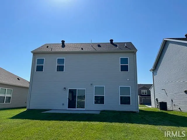 3 bed, 2.5 bath, 1571 sqft, $2,395 — Photo 2