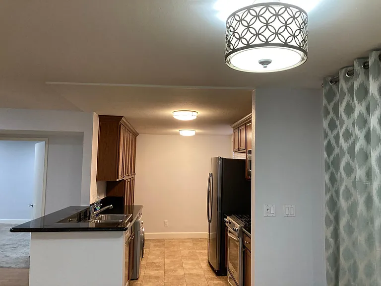 1430 Colby Ave #105 — Photo 6