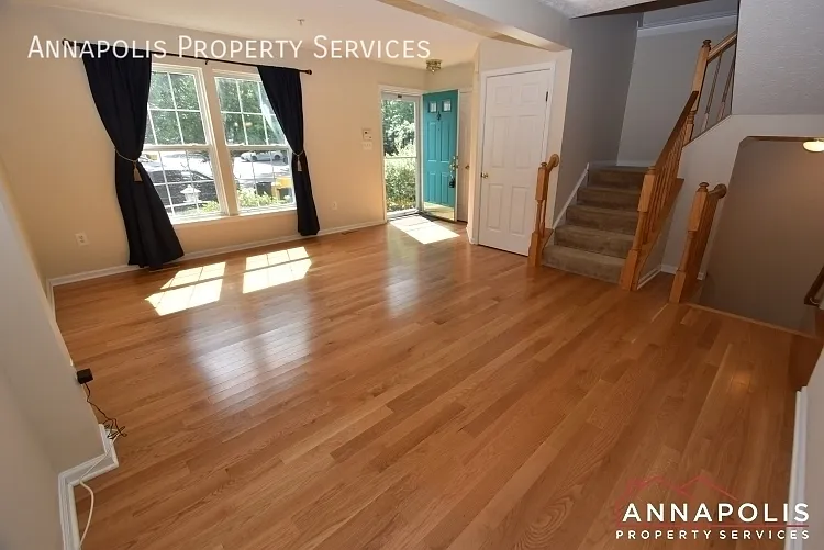 8735 Thornbrook Dr — Photo 7