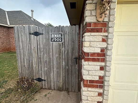 5th image of 2504 Thomas Dr