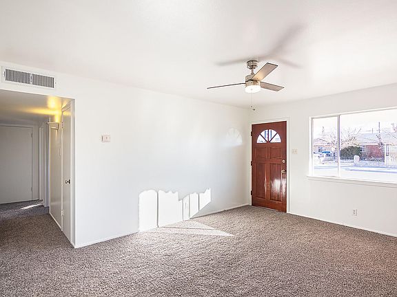 2nd image of 5821 Dolphin Dr