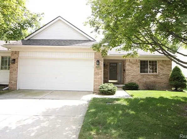 17230 Mayfield Dr, Macomb, MI 48042