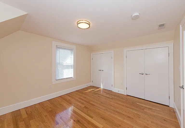 9 Rock Valley Ave #2 — Photo 14