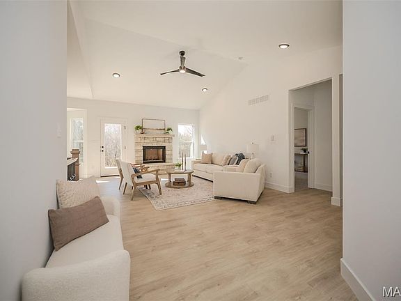 4th image of 171 Sydnorville Rd