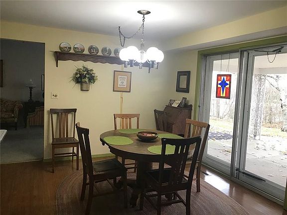 3rd image of 6804 Cicero Ct