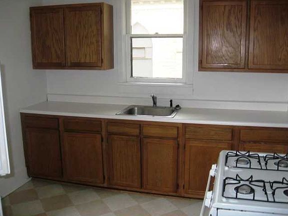 4th image of 27-29 N Fremont Ave