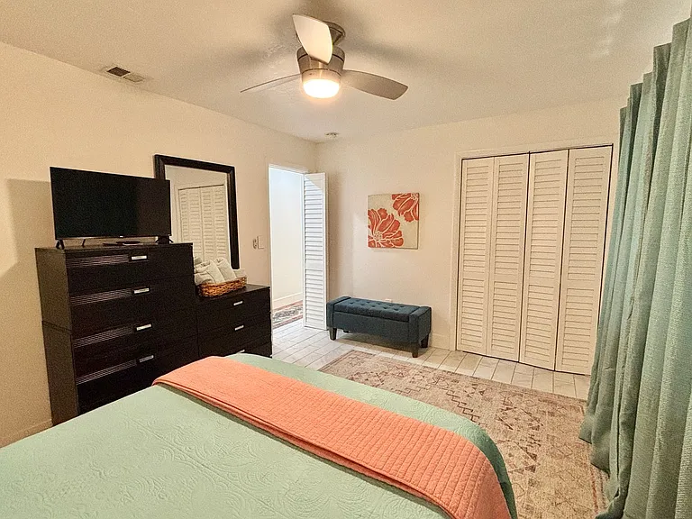 419 Ocean Ave #406 — Photo 16