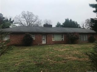 2528 Miranda Rd, Charlotte, NC 28216
