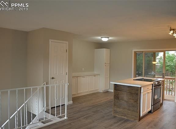 5th image of 1307 Hiawatha Dr