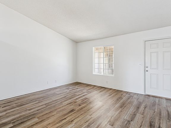 4th image of 4319 S Elizabeth Ave APT 4