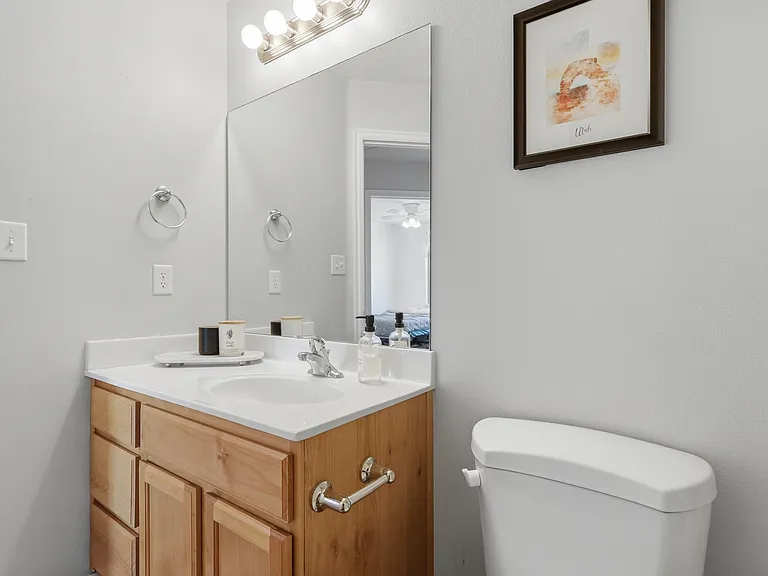 10302 N Morgan Blvd — Photo 41