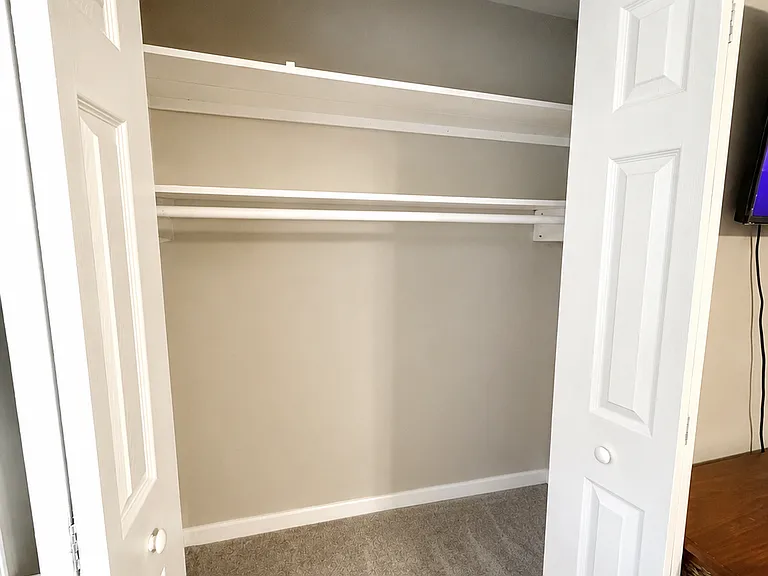 4610 Chiswell Dr — Photo 9