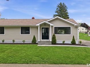 110 Russell Rd, Stratford, CT 06614