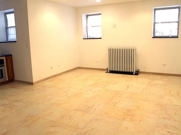 2nd image of 2113 N Humboldt Blvd #Basement