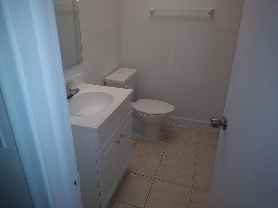 master with stand up shower