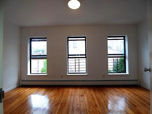 Rented by Moss Realty Company | media 18