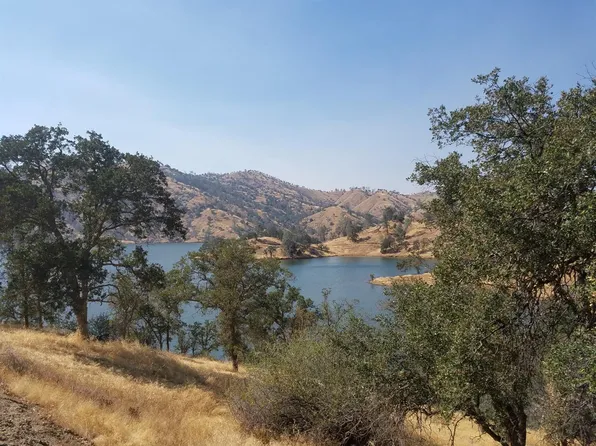 28589 Sky Harbour Rd, Friant, CA 93626