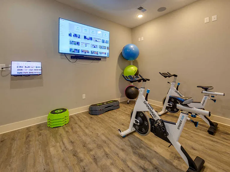 Yoga Studio with Well-beats Virtual Classes