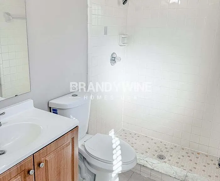 220 Bonnie Glen Ln — Photo 12