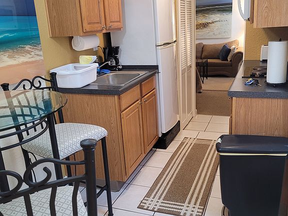 2nd image of 1013 N Saturn Ave #1