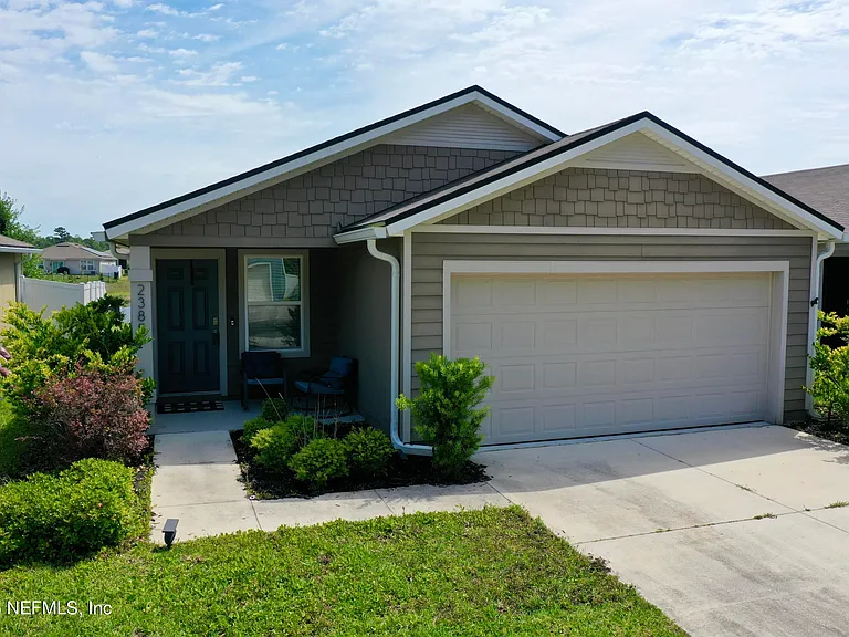 2385 Oak Stream Dr — Photo 3