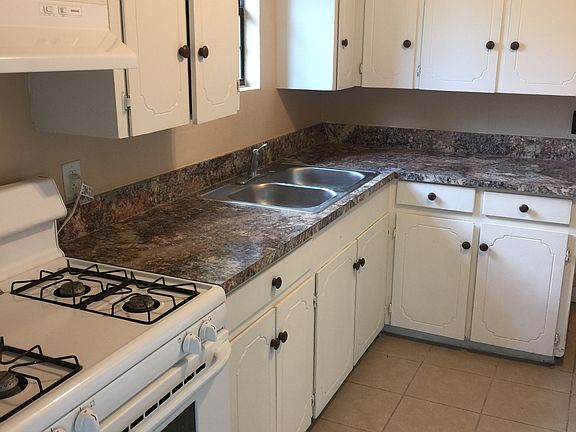 4th image of 104 N 28th Ave