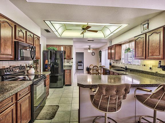 3rd image of 12624 W Beechwood Dr