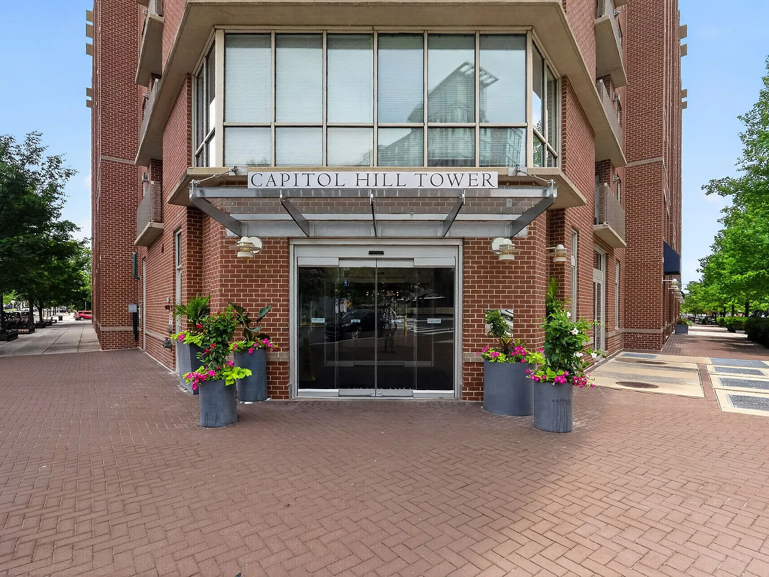 2 bed, 1540 sqft, $5,725 — Photo 3