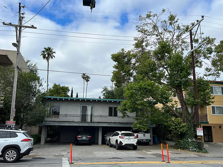 19 El Camino Real #1 — Photo 7
