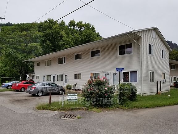 4th image of 2411 Shaver Ave #9