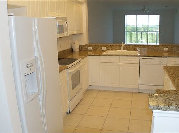 Kitchen to Living Room