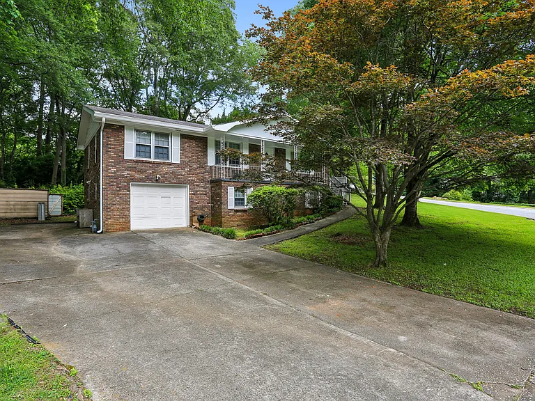 3319 Charlotte Cir SE — Photo 22