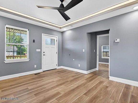 4th image of 1407 Berry Blvd