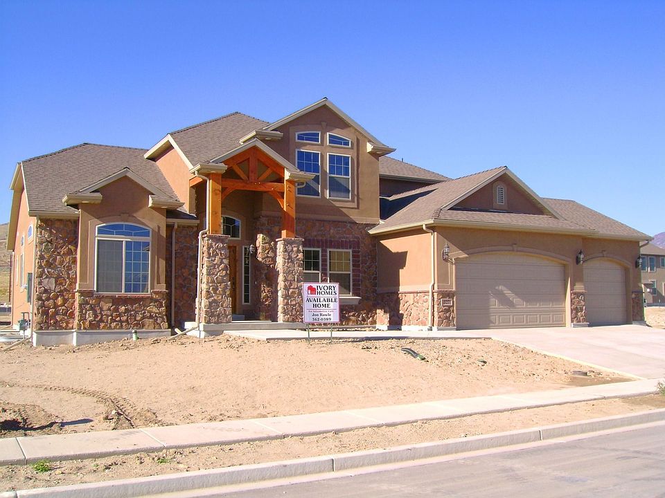 Gorgeous home located in Ivory Ridge master planned community! A must see. 