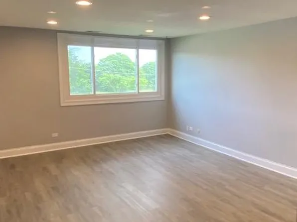 2600 Brookwood Way Dr APT 303A, Rolling Meadows, IL 60008