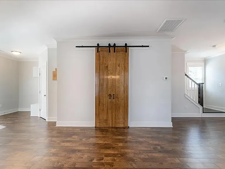 675 Great Ridge Pkwy — Photo 14