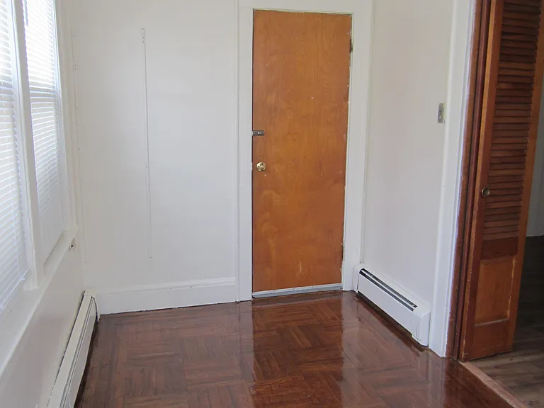 94 Campfield St — Photo 5