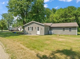 9700 W 1500 N, Demotte, IN 46310